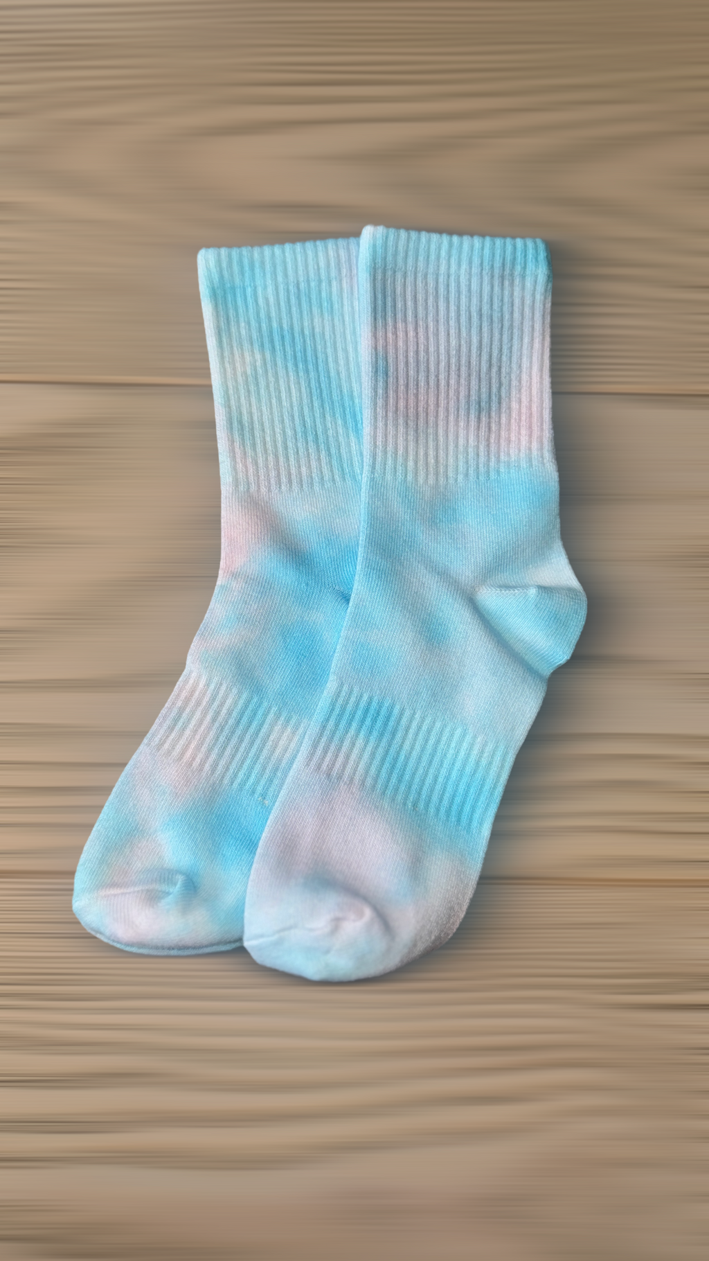"For Good Luck" Tie-Dye Lightweight Socks Arts & Crafted